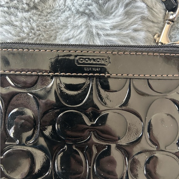 Coach Signature Stitch Patent Leather Wristlet-EUC - Picture 8 of 11